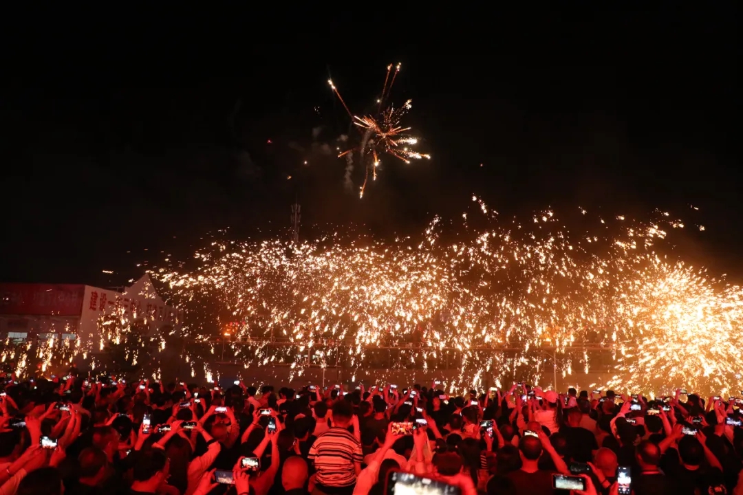 1714289785427989CbIH.jpg 27.webp.jpg